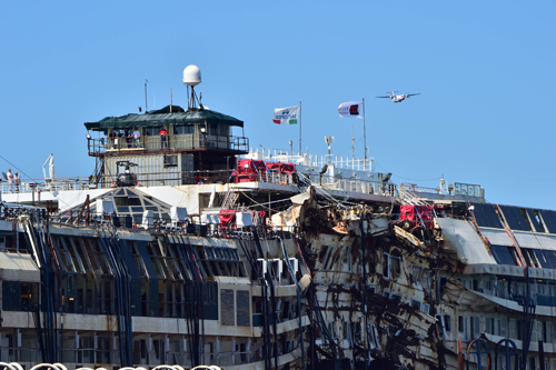 Đề nghị mức án 22 năm tù với cựu thuyền trưởng Costa Concordia ảnh 1
