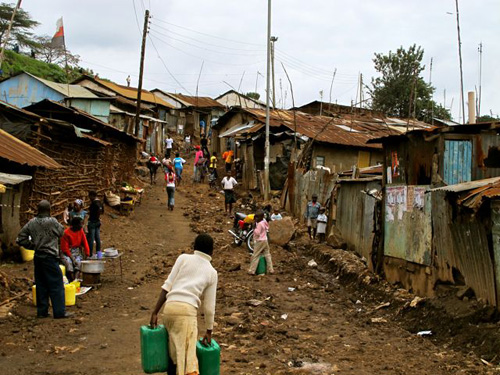 “Mafia nước” ở khu ổ chuột Kenya ảnh 1