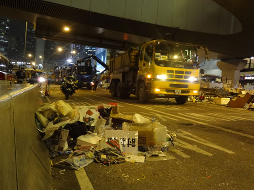 ‘Sản vật’ hậu giải tán ‘Chiếm Trung tâm’ ở Hong Kong ảnh 1