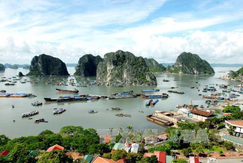 Vịnh Hạ Long, hang Sơn Đoòng vào Top 10 điểm đến đẹp nhất hành tinh ảnh 1