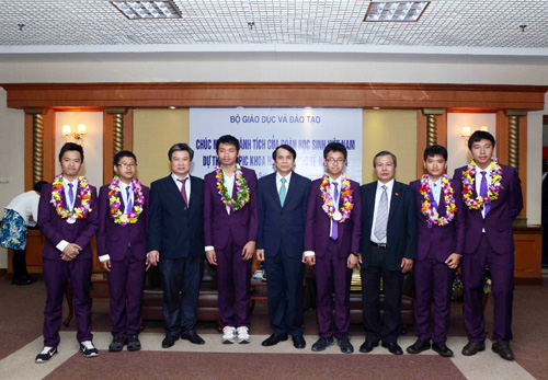 Việt Nam đạt 5 huy chương Olympic khoa học trẻ quốc tế ảnh 1