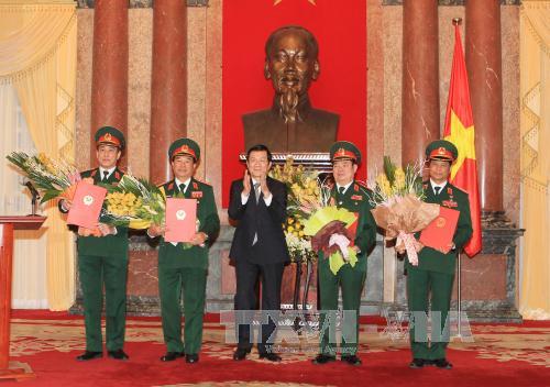 Phong hàm thượng tướng quân đội cho 4 đồng chí ảnh 1