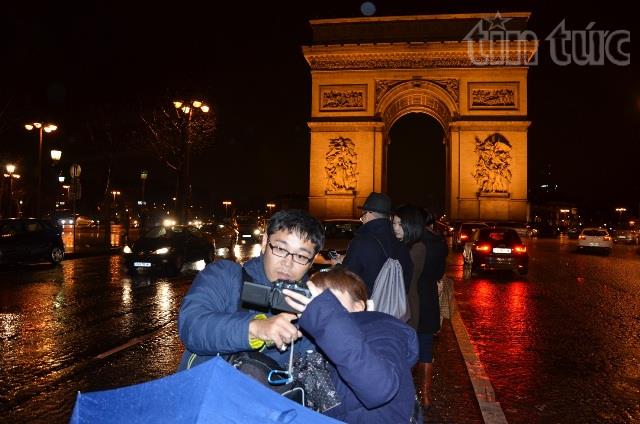 Giáng sinh trên Đại lộ Champs Elysées ảnh 1