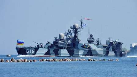10 vũ khí 'không thể tin được' của quân đội Nga ảnh 1