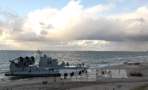 Nga định tăng cường quân sự ở Crimea, Kaliningrad và Bắc Cực ảnh 1