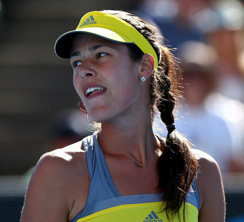 Ivanovic bị loại trong ngày khai màn Australian Open