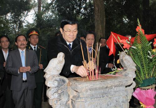 Chủ tịch nước thăm, làm việc tại Tuyên Quang ảnh 2