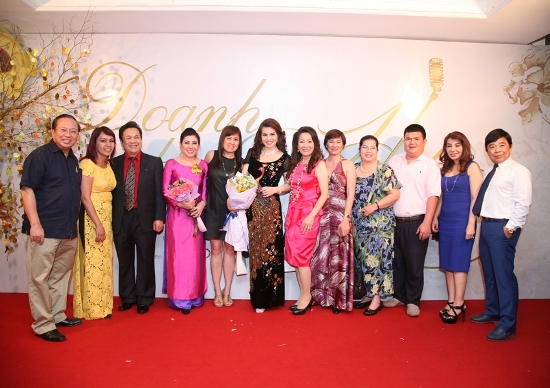 Khi doanh nhân hát ảnh 10