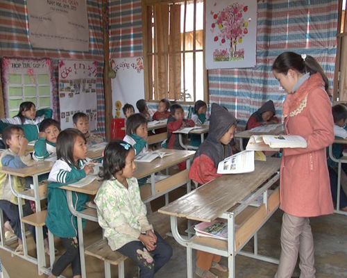 Chuyện học chữ ở Tá Bạ ảnh 1