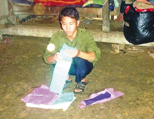 Người Mông Tây Bắc cúng mùng một Tết ảnh 3