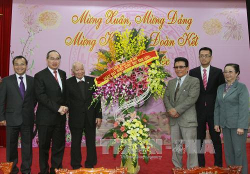 Gặp mặt kiều bào về nước vui Tết cổ truyền ảnh 1