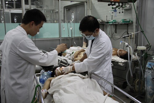 Đêm Giao thừa "không kịp thở" của bác sĩ ảnh 4