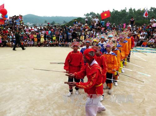 Lễ hội ra quân nghề cá tại cửa biển Sa Huỳnh ảnh 2