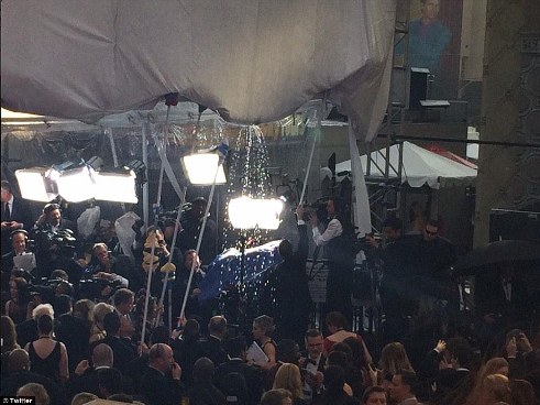 Duyên dáng váy áo tại giải Oscar 2015 ảnh 3