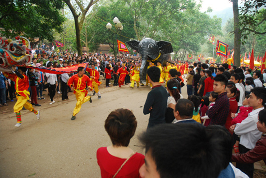 Hội Gióng đền Sóc tưng bừng khai mạc ảnh 7