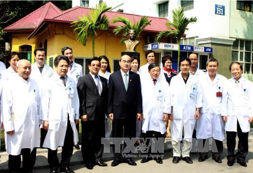 Đồng chí Nguyễn Thiện Nhân chúc mừng ngày Thầy thuốc Việt Nam ảnh 1