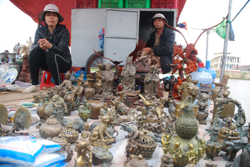 'Mua may, bán rủi' ở chợ Viềng ảnh 3