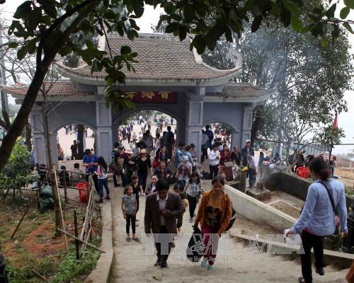 Tưng bừng khai hội chùa Hương Tích ảnh 1