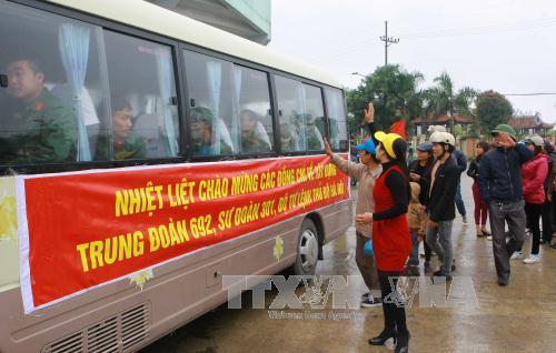 Thanh niên Quân khu I nô nức nhập ngũ ảnh 1