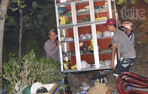 Cháy rừng tái sinh đe dọa hàng chục hộ dân ảnh 2