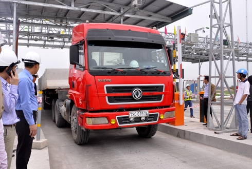 Thu phí không dừng xe tiết kiệm 3.400 tỷ đồng/năm ảnh 1