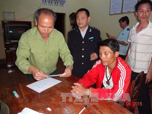 Phá 2 vụ vận chuyển ma túy, pháo lậu qua biên giới ảnh 1