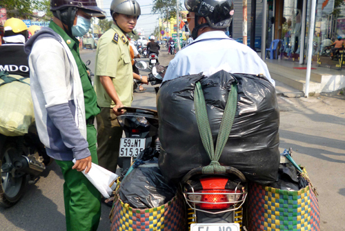 TP.HCM: Bắt 9 vụ vận chuyển gia cầm không rõ nguồn gốc ảnh 2