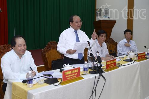 Phó Thủ tướng Nguyễn Xuân Phúc làm việc với Thường trực 3 Ban Chỉ đạo ảnh 1