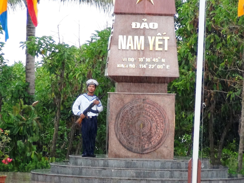 Trường Sa xanh mãi ảnh 1