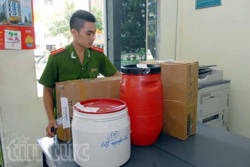 Triệt phá cơ sở sản xuất sữa giả ảnh 1