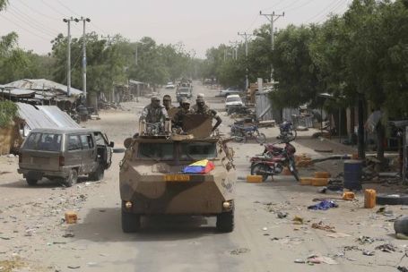Boko Haram bắt cóc hơn 400 phụ nữ, trẻ em ảnh 1