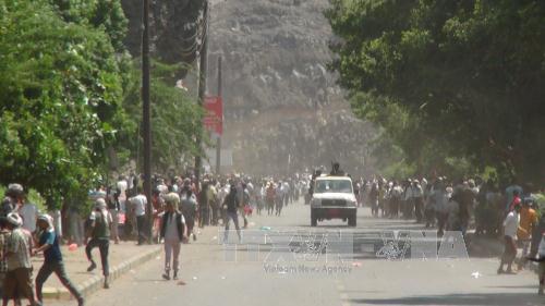 Liên minh vùng Vịnh tuyên bố 'vùng cấm bay' ở Yemen ảnh 1