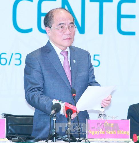 Chủ tịch Quốc hội tiếp TTK Liên minh Nghị viện Thế giới 