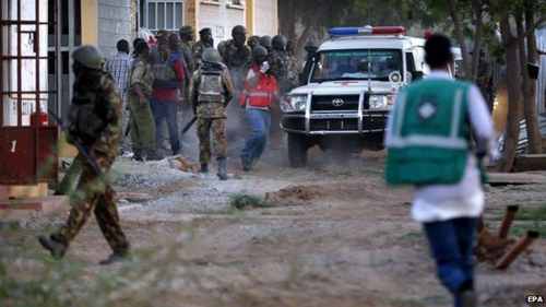 Thế giới lên án vụ thảm sát tại trường đại học Kenya ảnh 1