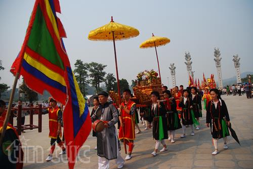 Tháng hai trẩy hội Tây Thiên ảnh 1