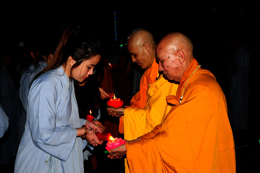 Tây Thiên lung linh đêm hội Hoa đăng ảnh 5