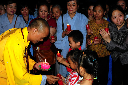 Tây Thiên lung linh đêm hội Hoa đăng ảnh 7