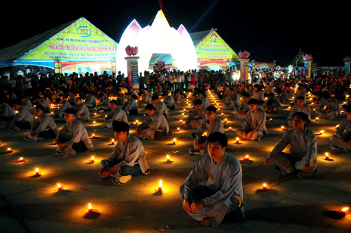 Tây Thiên lung linh đêm hội Hoa đăng ảnh 11