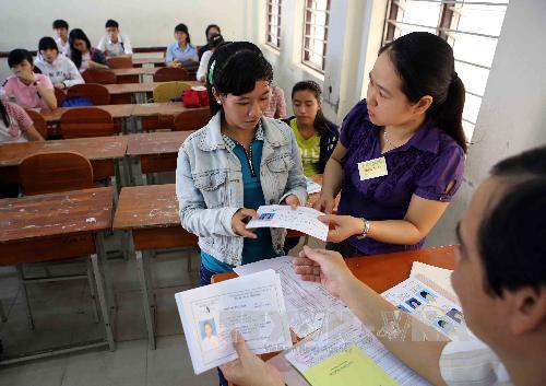 Chính phủ chỉ đạo giảm lãi suất cho vay ảnh 2