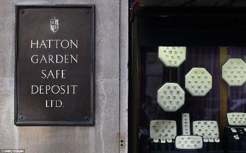 Trộm cuỗm sạch 300 két tiền ở trung tâm kim cương London ảnh 2