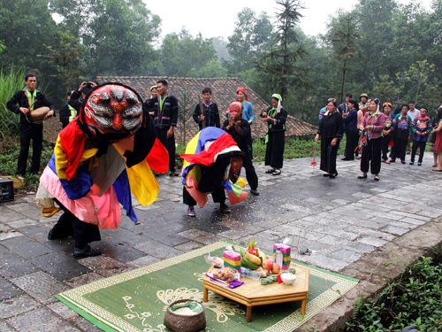 Lễ hội cầu mùa của đồng bào Nùng