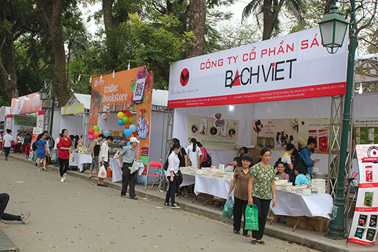 Tôn vinh giá trị sách xưa và nay ảnh 2