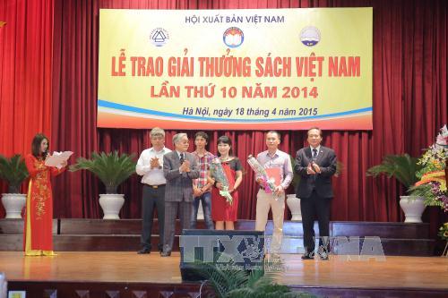 Trao giải thưởng Sách Việt Nam năm 2014 ảnh 1