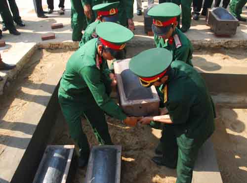 Điện Biên: An táng 41 hài cốt liệt sỹ hy sinh tại Lào ảnh 1