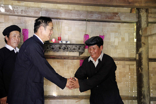 Lễ đặt gánh của đồng bào Sán Chay ảnh 6
