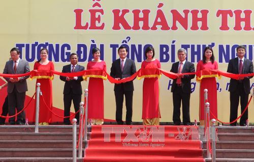 Khánh thành tượng đài Tổng Bí thư Nguyễn Văn Linh ảnh 1
