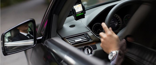 Lái xe taxi Uber đầu tiên bị tòa án Brussels xử phạt ảnh 1