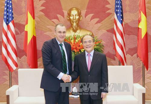 Chủ tịch Quốc hội tiếp Đoàn Hạ nghị sĩ Mỹ