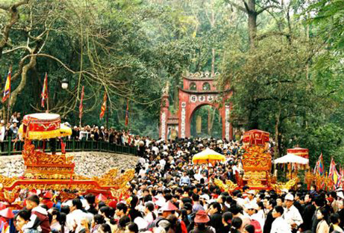 Đưa Giỗ Tổ Hùng Vương-Lễ hội Đền Hùng thành lễ hội mẫu mực ảnh 1