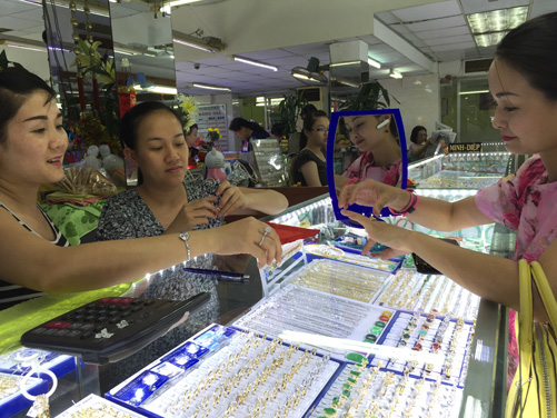 Tìm hướng xuất khẩu vàng nữ trang